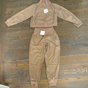 New Track SET 2 Pieces - Tan Le Lis HighEnd Boutique Brand OnTrend Medium Nylon